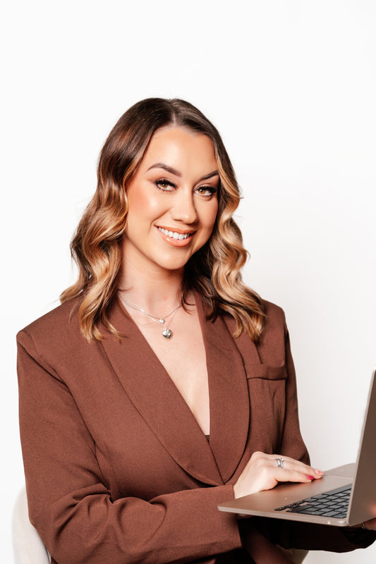 Level 3 Award in Education and Training + BONUS FEATURE & DOWNLOADS - Masterclasses from Industry Experts on Setting Up & Launching A Successful Academy